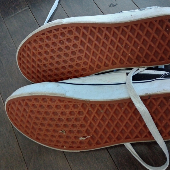 Boys Vans Shoes - Picture 6 of 6